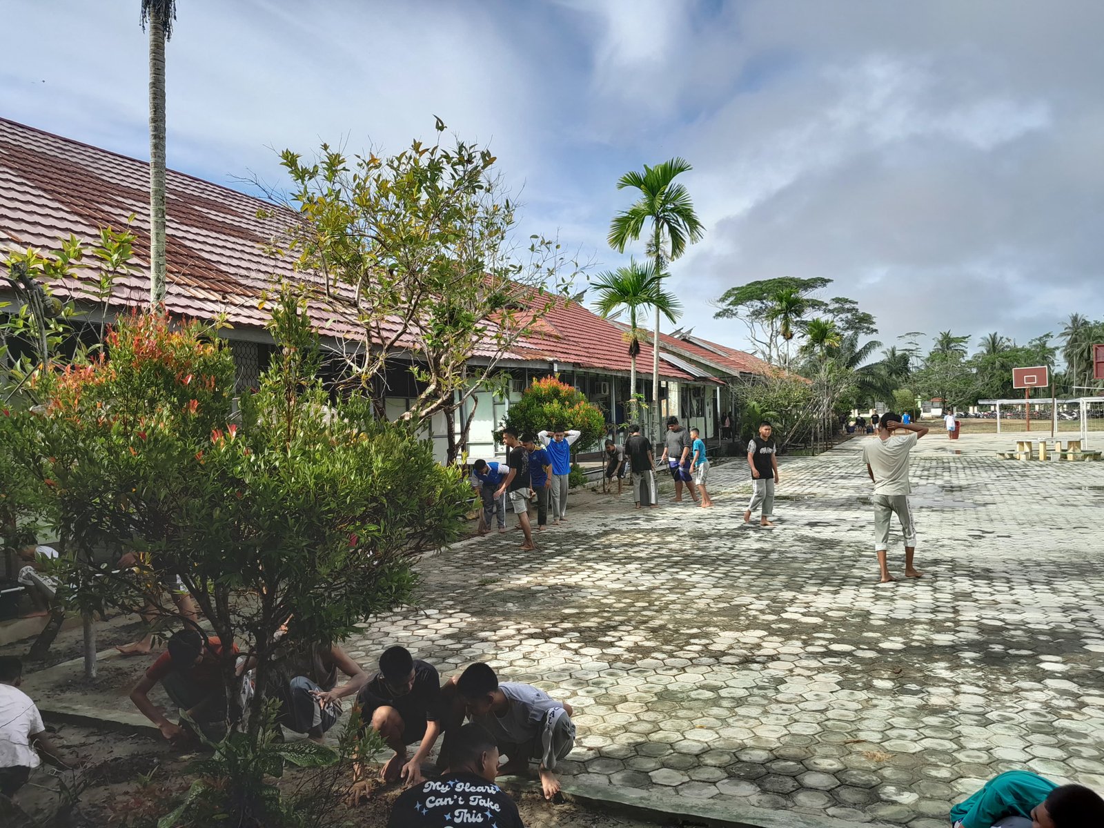 Level Up! Bukan Cuma Sekolah yang Kinclong, Karakter Juga Harus Glow Up.