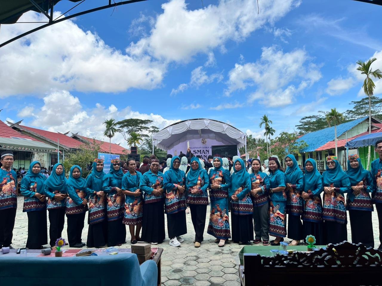Gema Perpisahan di Gerbang Harapan: Catatan Kelulusan SMAN 1 Kahayan Kuala
