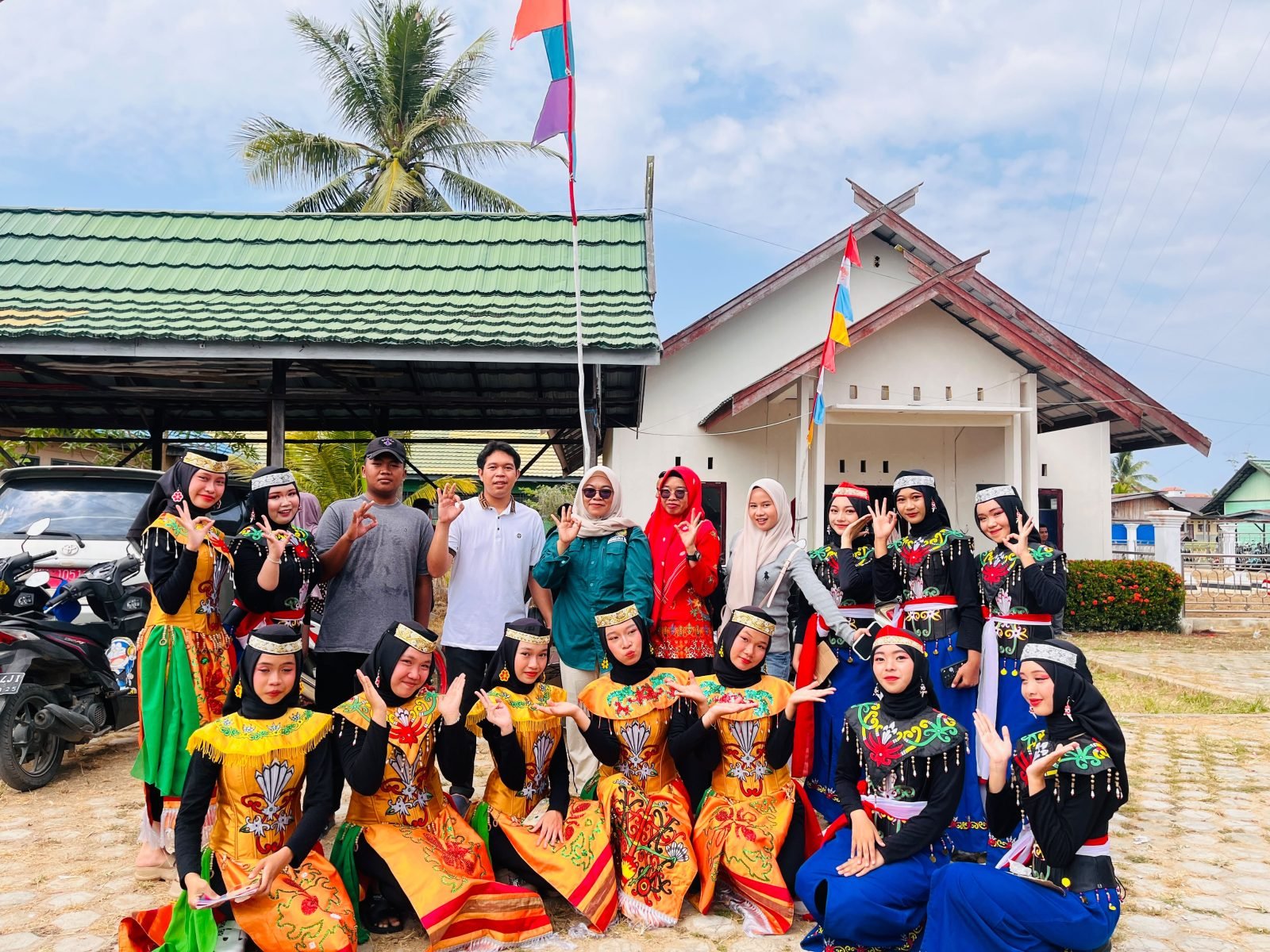 SMAN 1 Kahayan Kuala Borong Juara 1 dan 2 Lomba Tari Tradisional Tingkat Kecamatan